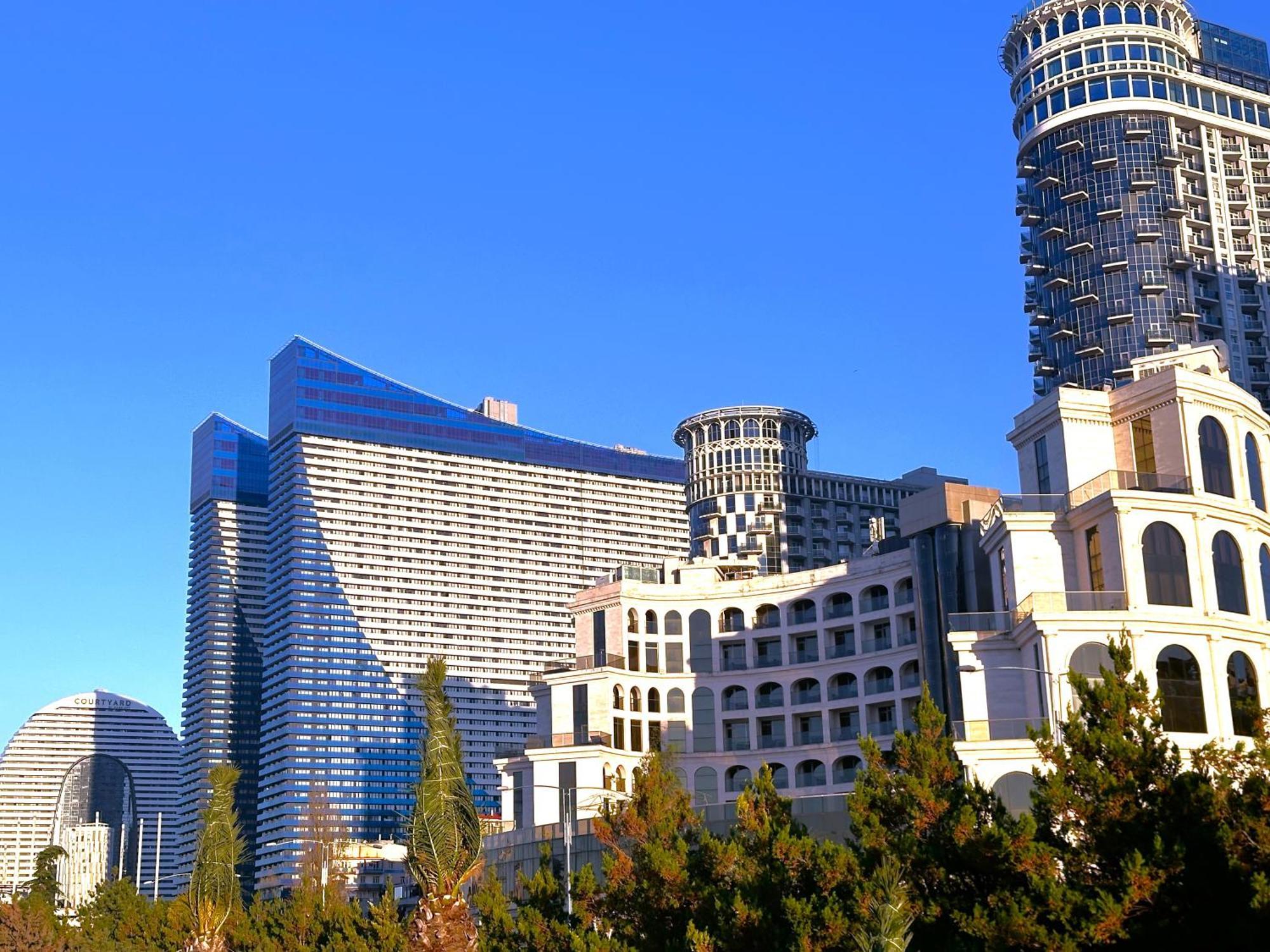 Orbi City Apartments 巴统 外观 照片