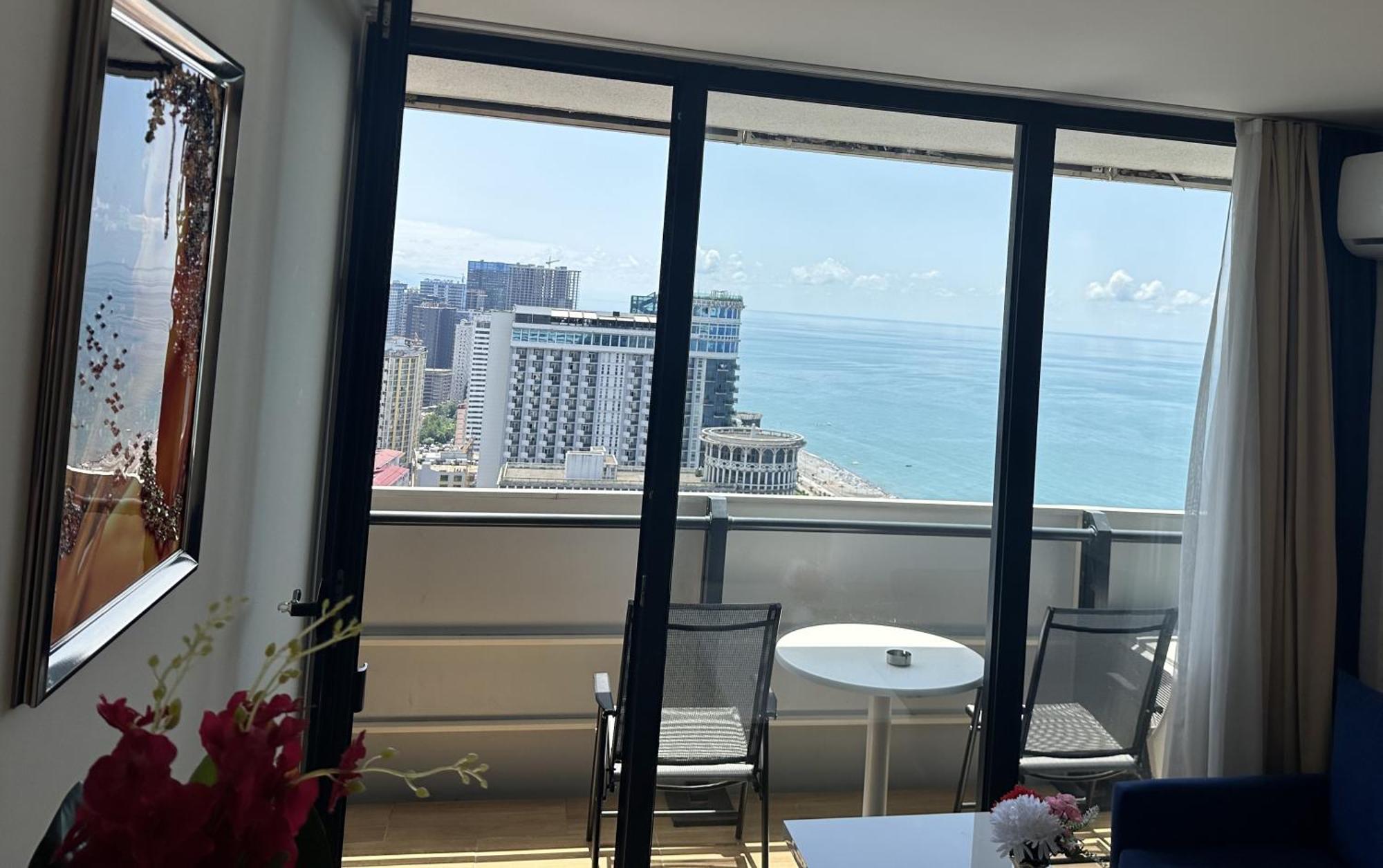 Orbi City Apartments 巴统 外观 照片